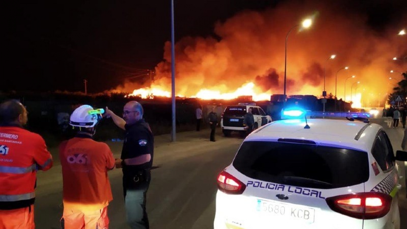 Incendio en asentamiento de chabolas en Lepe